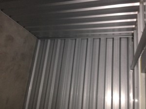 Covering roof with sheet metal, timber or concrete